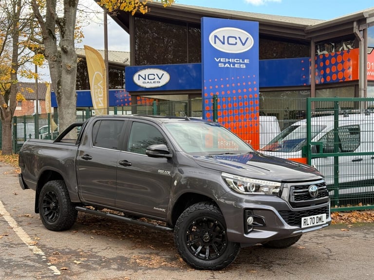 image for 2020 Toyota Hilux Invincible X D/Cab Pick Up 2.4 D-4D Auto PICK UP DIESEL Automatic