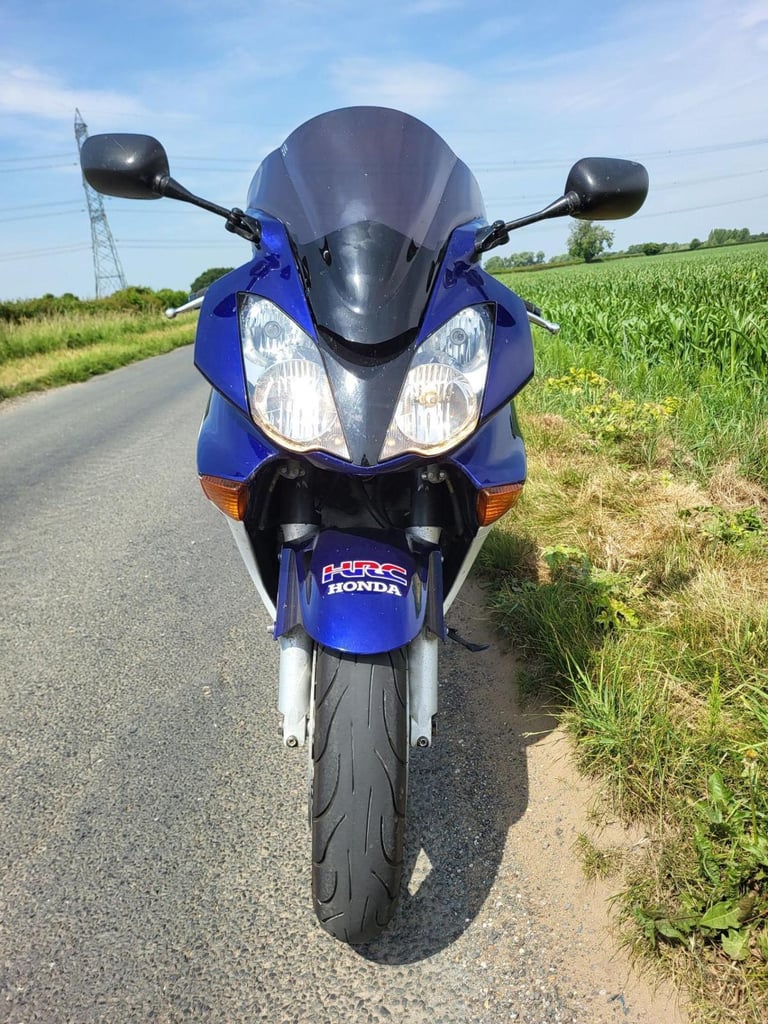 2004 54 HONDA VFR 800-5 HRC COLOURS VFR800 VTEC SPORTS TOURER NEW MOT