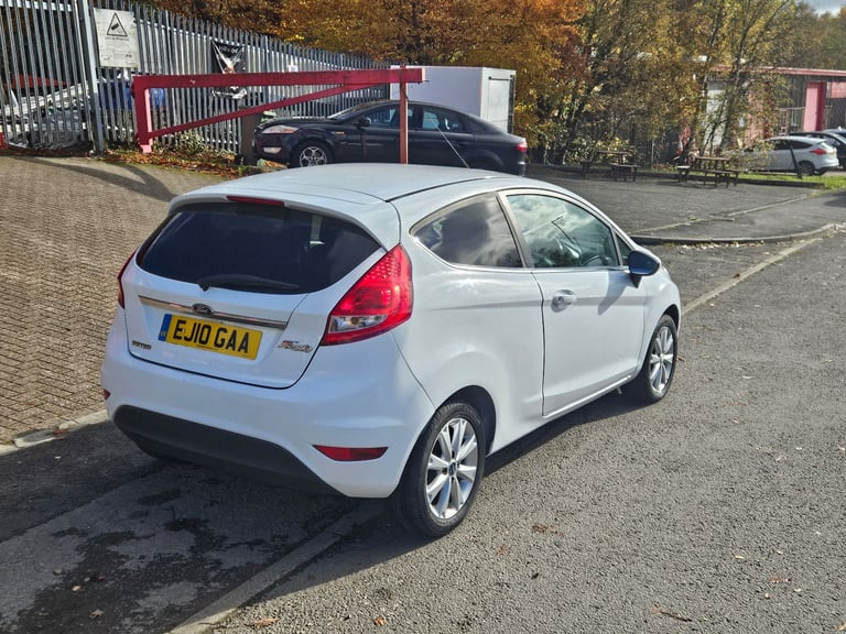 Ford, fiesta 1.25 zetec 66k miles 11 months mot