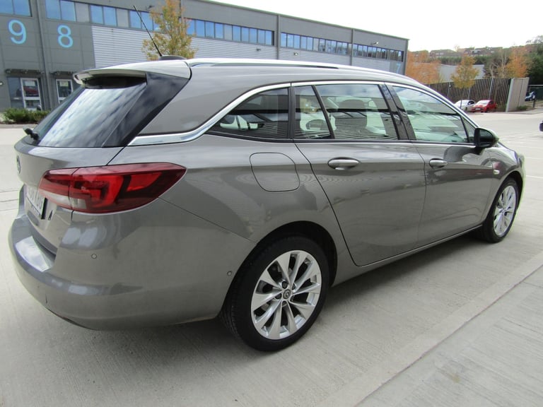 2017 Vauxhall Astra (OPEL) 1.6 CDTi SPORTS TOURER+ EURO 6 (s/s) DIESEL LEFT HAND DRIVE Estate Die...