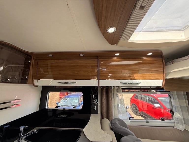 2016 PILOTE SENSATION G740 CAMPER VAN 2.3 5 BERTH 5 SEATS MOTORHOME Diesel Manual