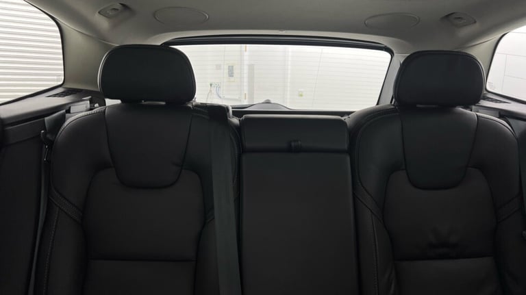 2022 Volvo XC60 Ultimate, B5 AWD mild hybrid, Petrol, Dark Estate Petrol Automatic