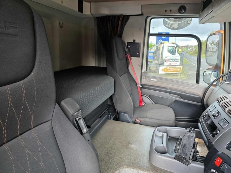 2020 Daf CF370 high sleepercab 4x2 with 25.5ft grp box