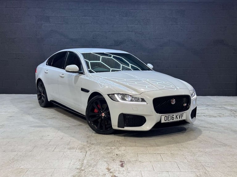 image for 2016 Jaguar XF 3.0 XF V6 S D Auto 4dr Saloon Diesel Automatic