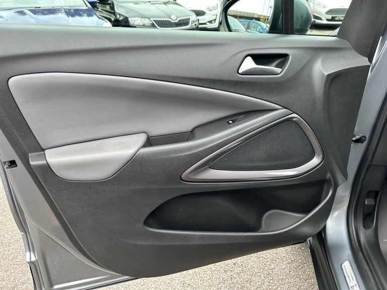 2018 Vauxhall Crossland X 1.6 Turbo D ecoTec Elite Nav 5dr [Start Stop] HATCHBACK DIESEL Manual