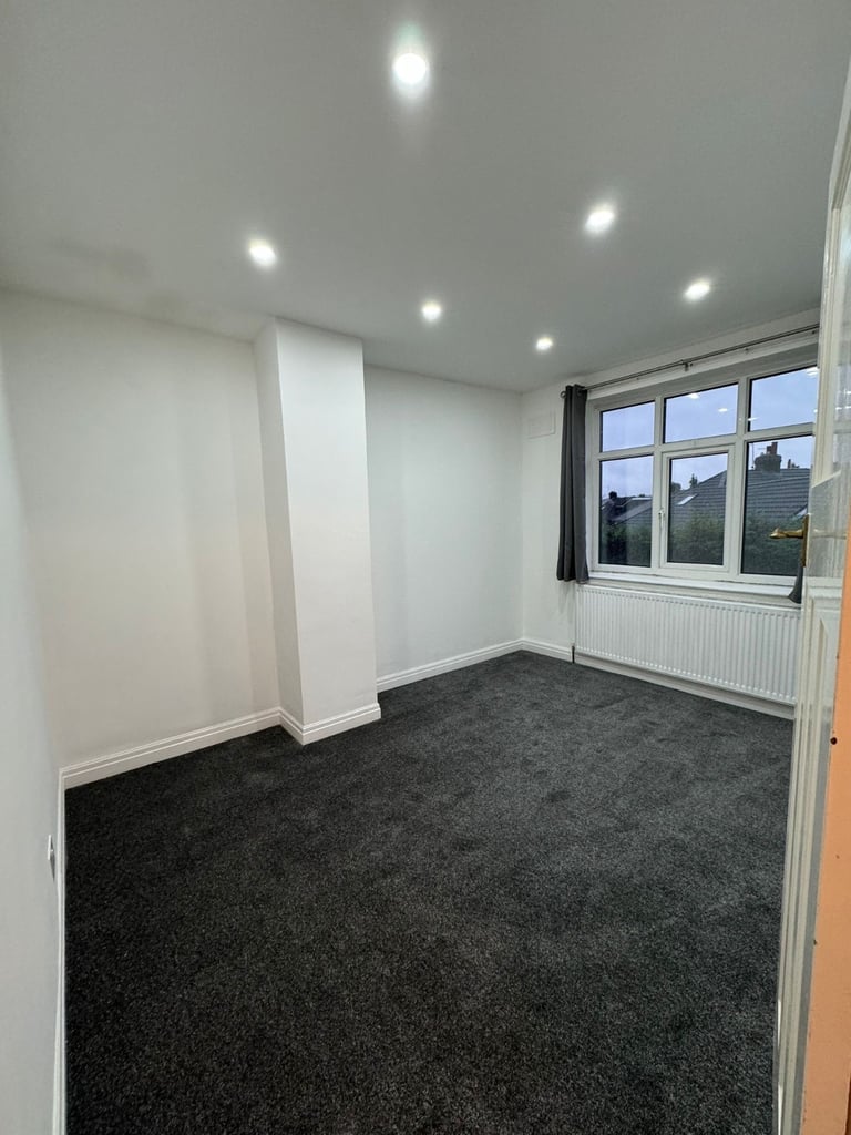 3 bedroom Semi Detached Excellent Location