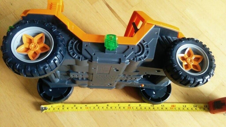 UNISEX Early Learning Centre toy car with sounds, taking and lights