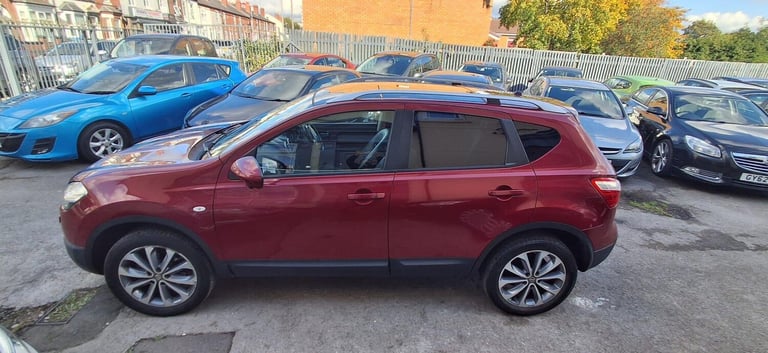 2013 Nissan Qashqai 1.6 dCi Tekna 5dr [Start Stop] HATCHBACK DIESEL Manual