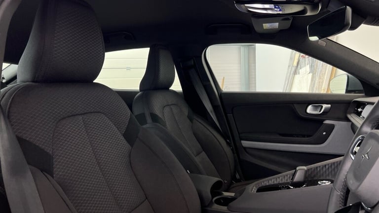 2022 Polestar Polestar 2 Long range Dual motor - Pilot Lite Hatchback Electric Automatic