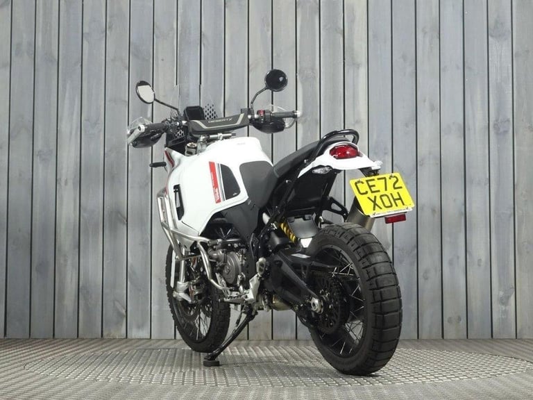 2022 72 DUCATI DESERTX