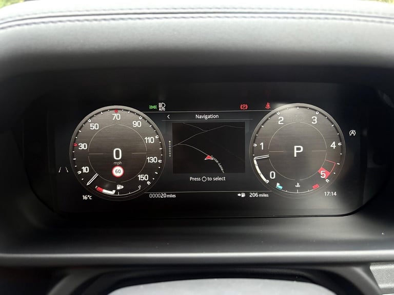 2025 Land Rover Defender 2025 3.0 D250 Hard Top X-Dynamic SE Auto PANEL VAN Diesel Automatic