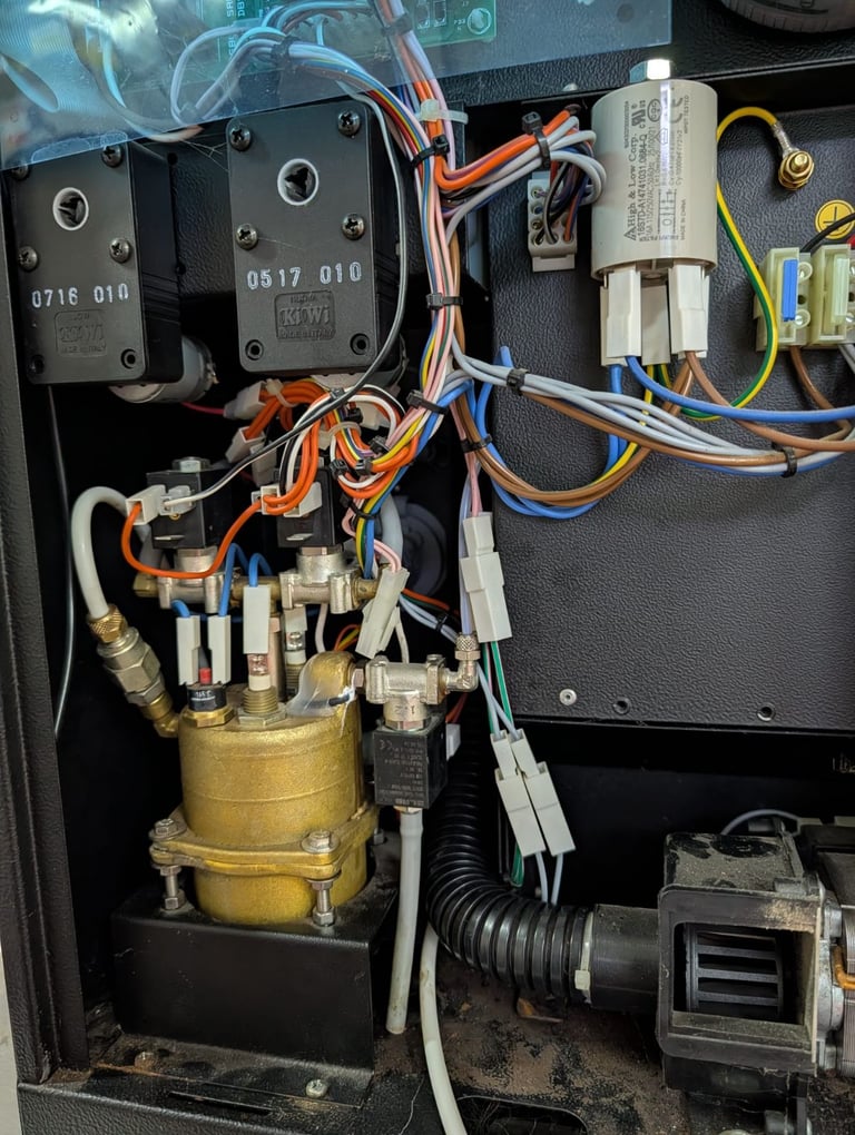 Flymax Bean to Cup Coffee Machine **SPARES OR REPAIR**