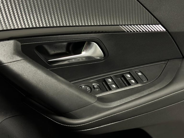 2025 Peugeot 2008 1.2 Puretech Allure Suv 5dr Petrol Manual Euro 6 (s/s) (130 Ps) HATCHBACK Petro...