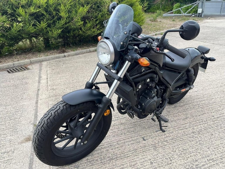 2017 17 HONDA CMX 500 A-X REBEL CMX500 CRUISER BOBBER 4k MILES ONLY NEW MOT