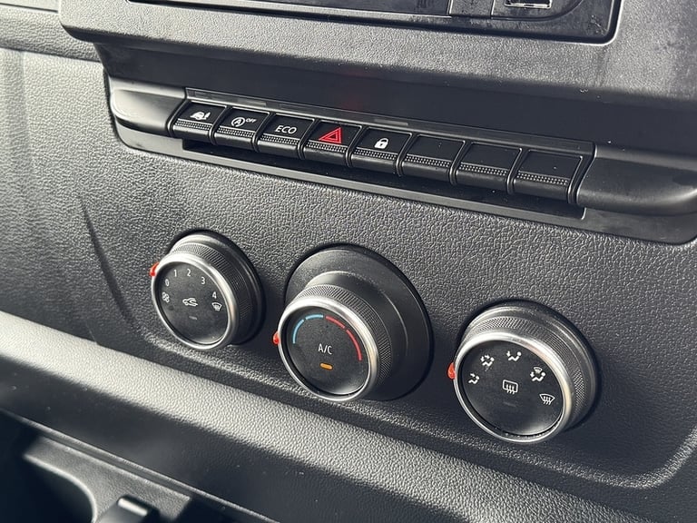 2023 Renault Master dCi 145ps ENERGY Business FWD LWB 4.85M with Air Con, Safe, Secure Keycard  L...