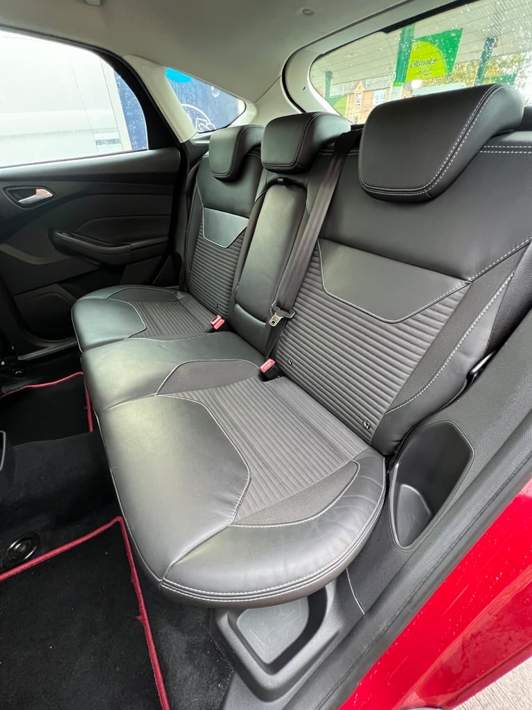 Ford, FOCUS, Hatchback, 2016, Manual, 999 (cc), 5 doors