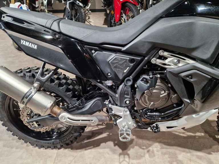YAMAHA TENERE 700 WORLD RAID IN BLACK