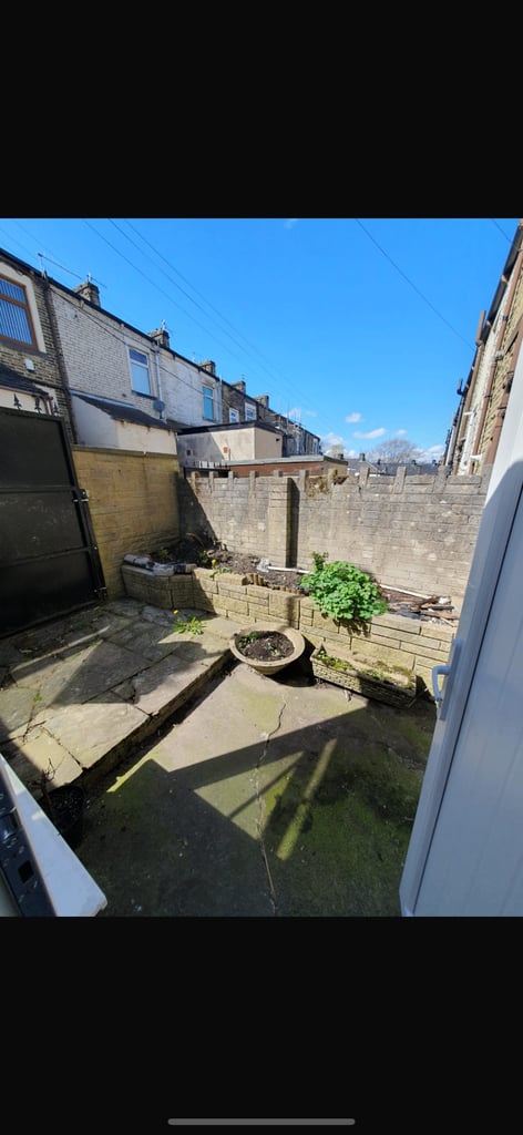 2 bedroom house for rent 