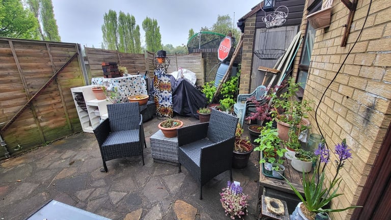2 bed in Watford
