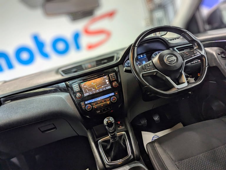 2020 Nissan Qashqai 1.3 DiG-T 160 Acenta Premium 5dr**ONE OWNER FROM NEW**