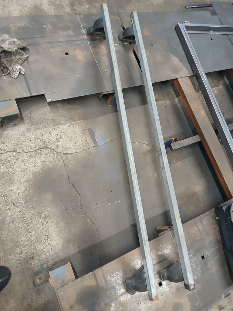 image for Renault trafic vivaro roof rack