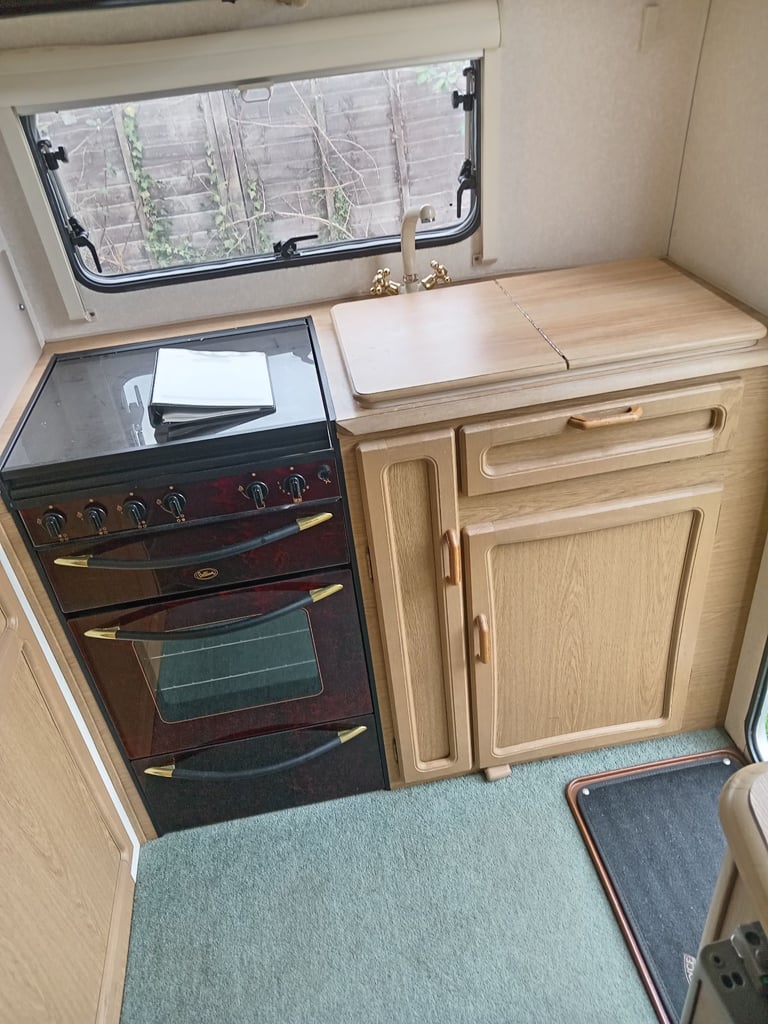 vanroyce caravan 2 berth