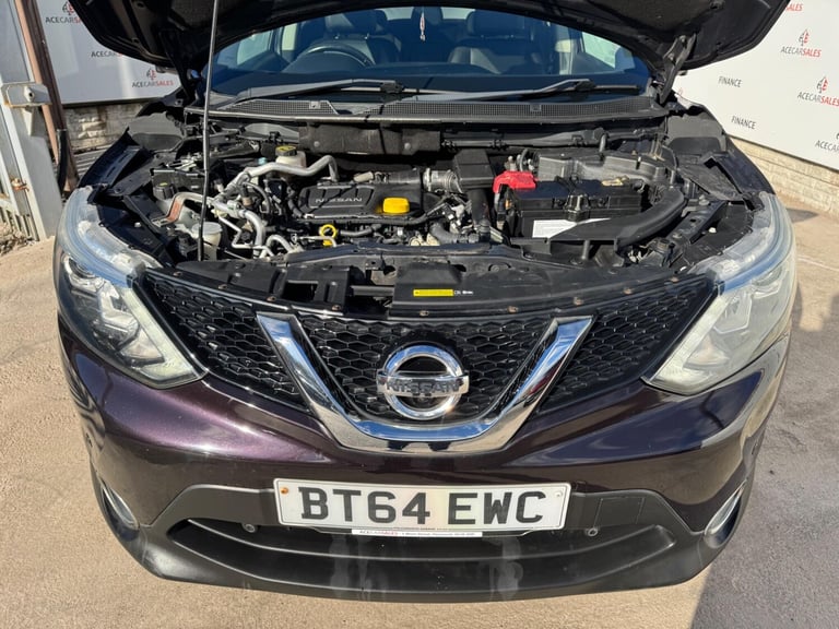 2015 Nissan Qashqai 1.6 dCi Tekna 5dr Xtronic HATCHBACK DIESEL Automatic