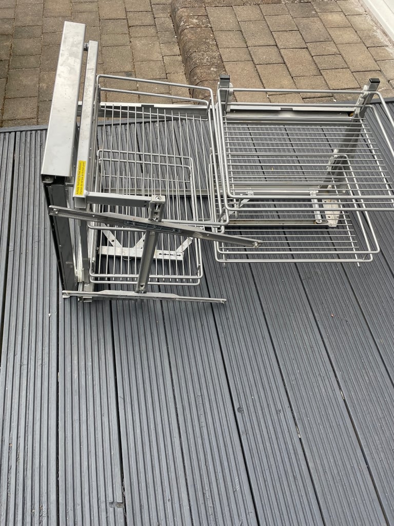 Carousel Pull-out organiser
