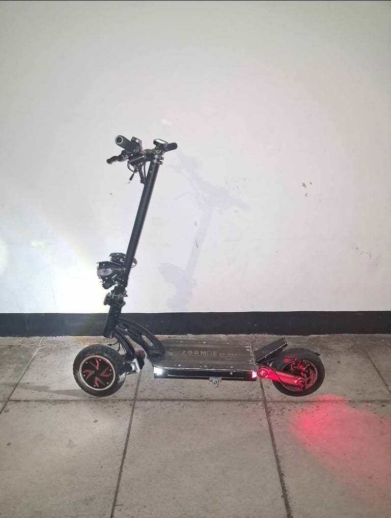 Dual motor electric scooter