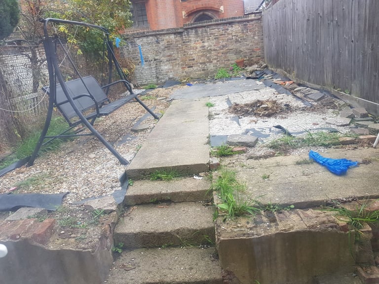 5 bed house NW10 NEED 3 OR 4 BED EPSOM
