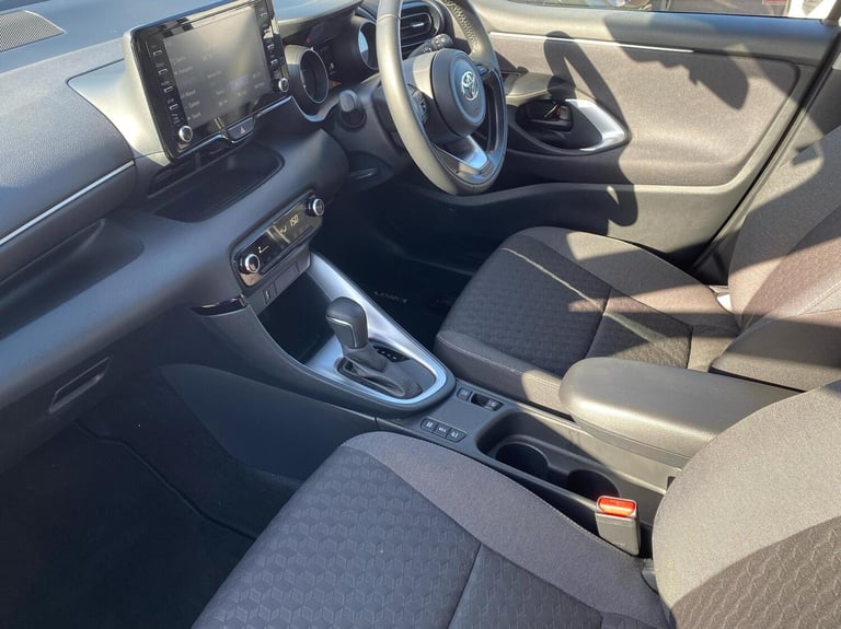 2023 Toyota Yaris 1.5 Hybrid Design 5dr CVT Hatchback Hybrid Automatic