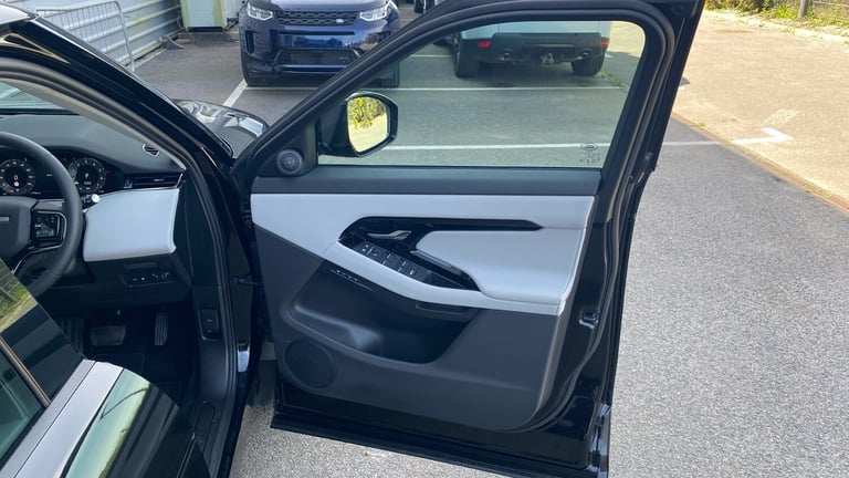 2024 Land Rover Range Rover Evoque 1.5 P300e S 5dr Auto Hatchback Hatchback Hybrid Automatic