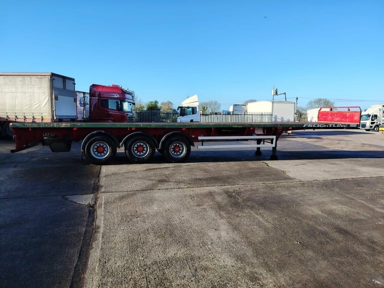 Flat trailer Dennison drum brakes Extendable Other