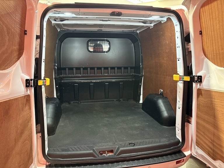 2022 Ford Transit Custom 2.0 EcoBlue 130ps Low Roof D/Cab Limited Van PANEL VAN DIESEL Manual
