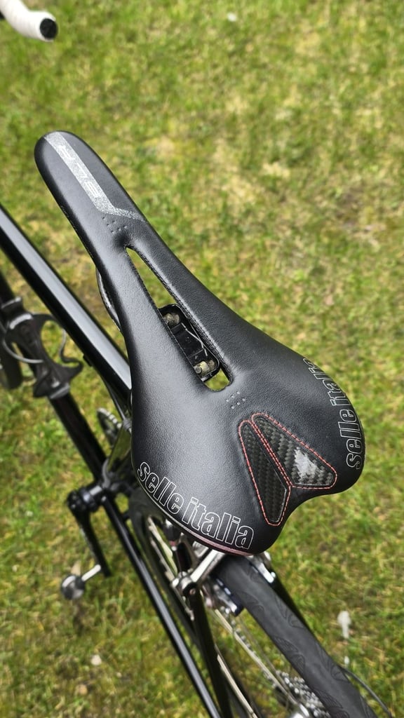 Racing bicycle 