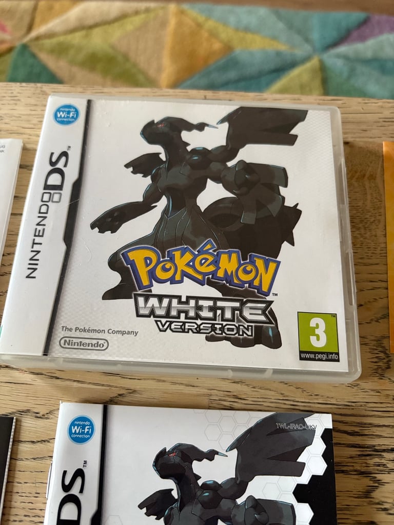 Pokémon White Version - Nintendo DS - Complete with Manual and Box
