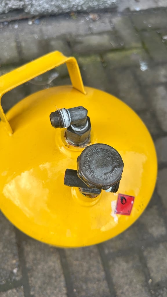 Gaslow Refillable LPG Gas Bottle 7kg 14 litre