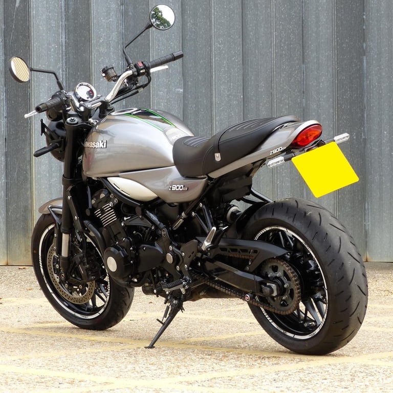 2021 KAWASAKI Z900 RS, A GLORIOUS EXAMPLE OF SUPERB MOTORCYCLE.