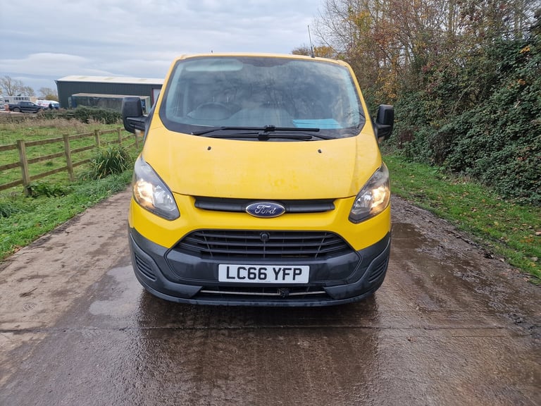 2017 Ford Transit Custom  Yellow  Drives Perfect  10m MOT  Ex AA  ULEZ