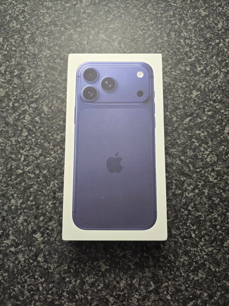 Iphone 17 pro max (BRAND NEW)
