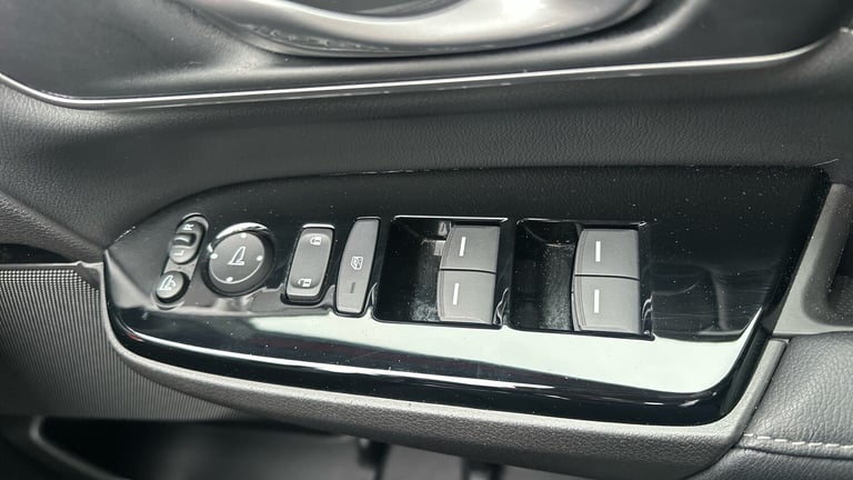 2022 Honda CR-V 2.0 i-MMD Hybrid SR 5dr eCVT Hybrid Estate Estate Hybrid Automatic