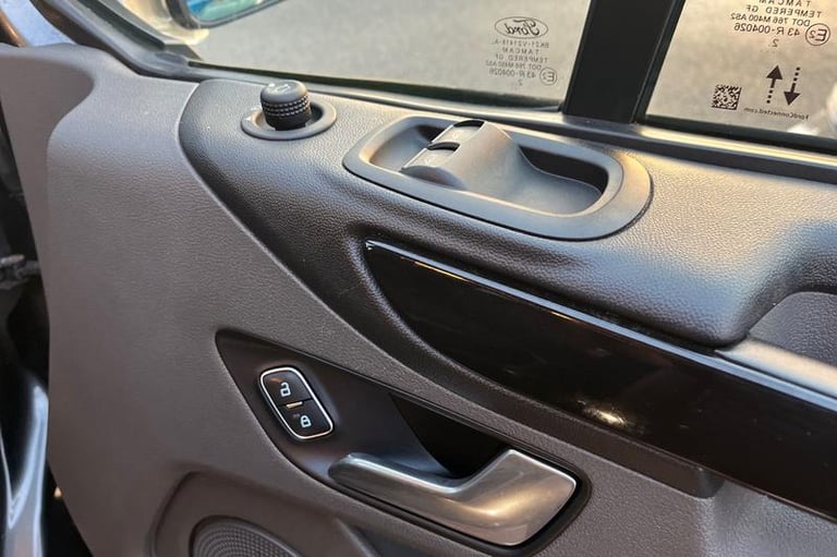 2023 Ford Transit Custom 320 Limited AUTO L1 SWB Double Cab In Van FWD 2.0 EcoBlue 170ps Low Roof...