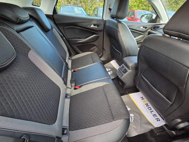 2019 Vauxhall Grandland X 1.2 Turbo Tech Line Nav Auto Euro 6 (s/s) 5dr Petrol