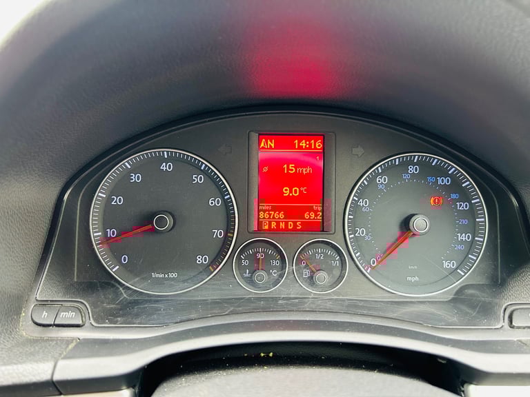 VW EOS AUTOMATIC CONVERTIBLE LOW MILEAGE £2650