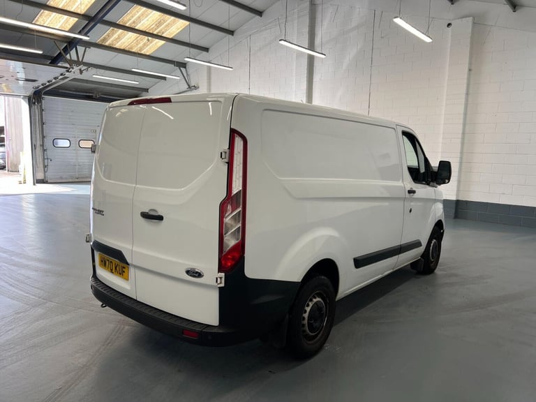 2020 Ford Transit Custom 2.0 300 EcoBlue Leader L1 H1 Euro 6 (s/s) 5dr Panel Van Diesel Manual