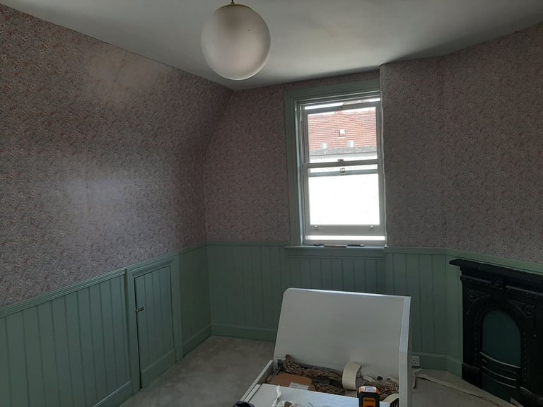 Kingsknowe. Painter/Decorator.