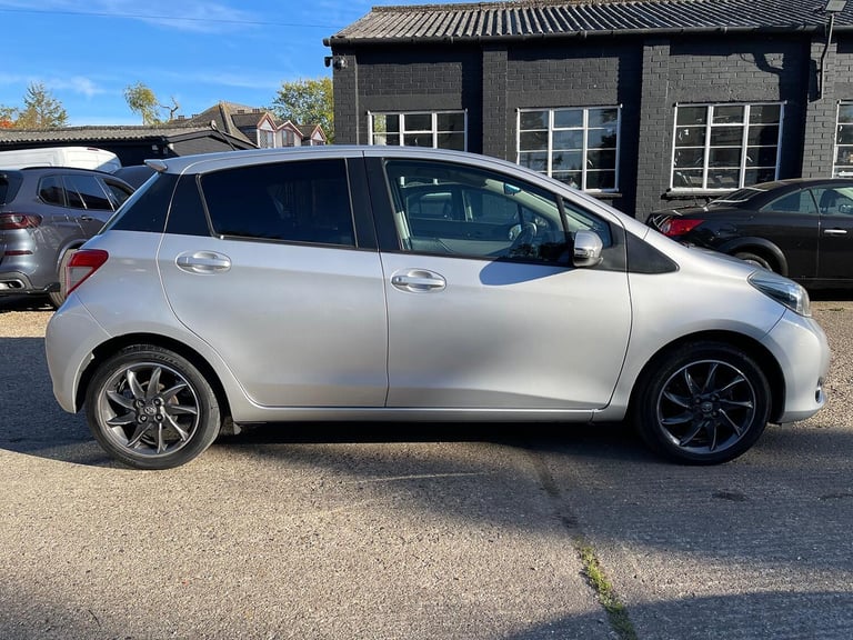 TOYOTA YARIS 1.3 Dual VVT-i Trend 2012