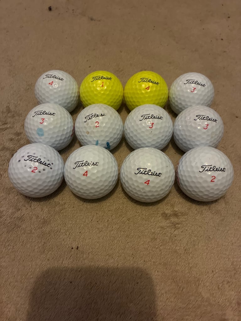 12 x Titleist Trufeel golf balls