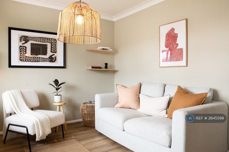 2 bedroom flat in The Carrions, Totnes, TQ9 (2 bed) (#2645599)