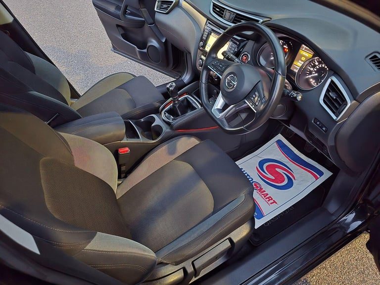 2018 Nissan Qashqai 1.5 dCi N-Connecta SUV 5dr Diesel Manual Euro 6 (s/s) (115 ps) HATCHBACK Dies...